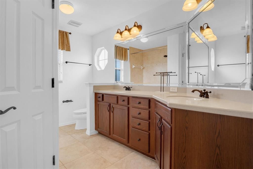 Upstairs Bathroom 2 with Tub / Double Sink