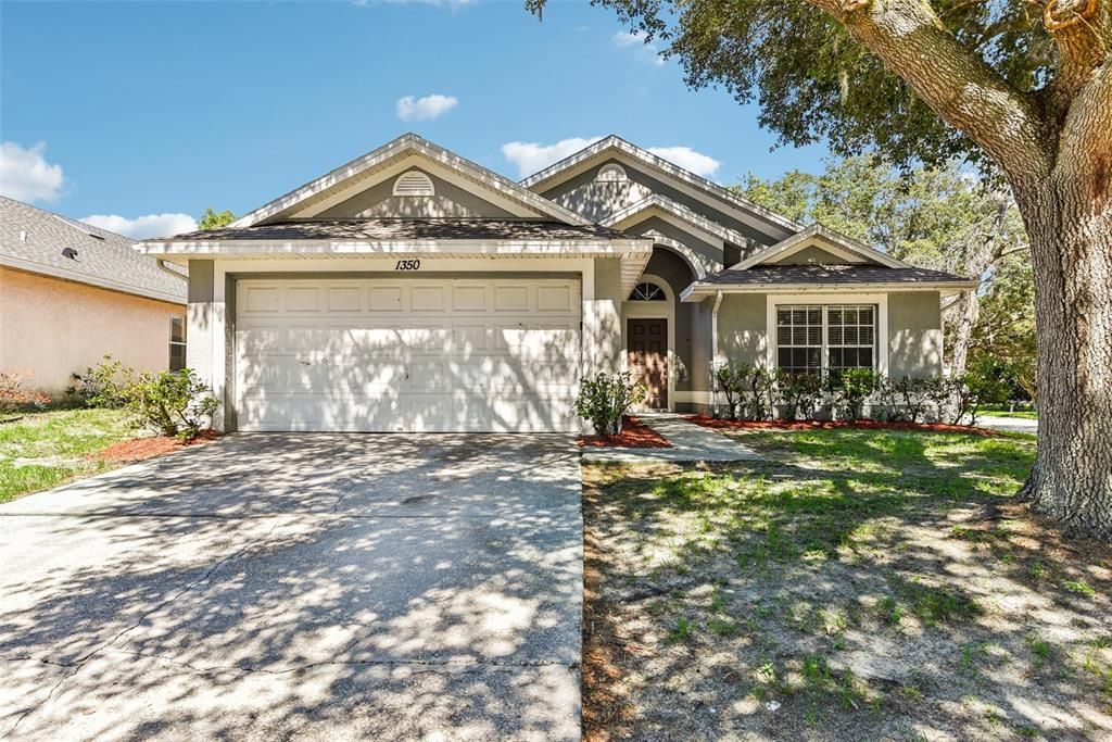 Recently Sold: $349,900 (3 beds, 2 baths, 1484 Square Feet)