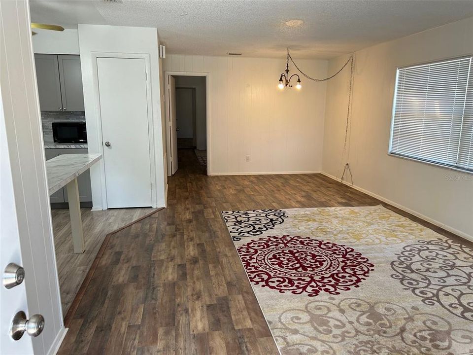 For Rent: $2,250 (3 beds, 2 baths, 1392 Square Feet)