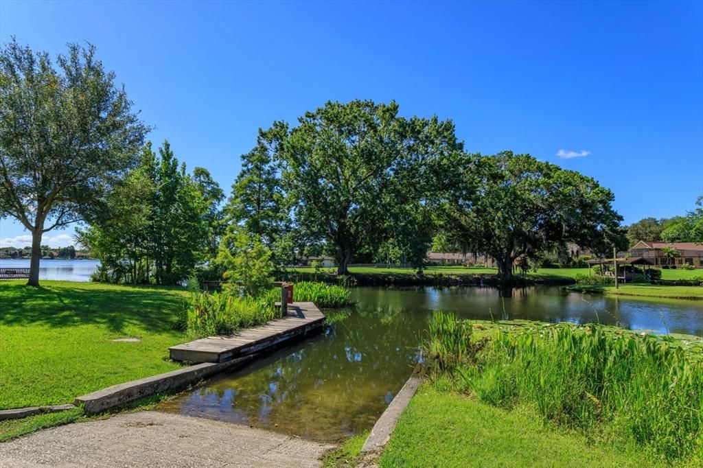 Active With Contract: $465,900 (3 beds, 2 baths, 2000 Square Feet)