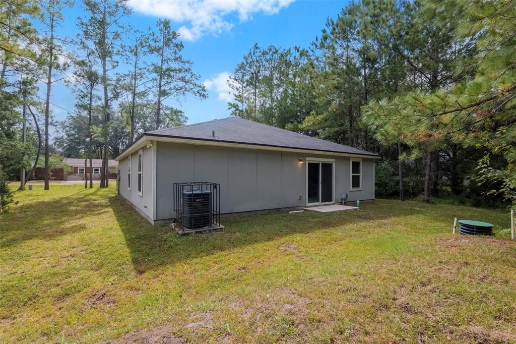 For Sale: $265,000 (3 beds, 2 baths, 1196 Square Feet)