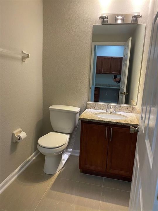 For Rent: $2,500 (3 beds, 2 baths, 1957 Square Feet)