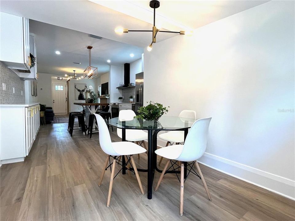 For Sale: $469,900 (3 beds, 2 baths, 1060 Square Feet)