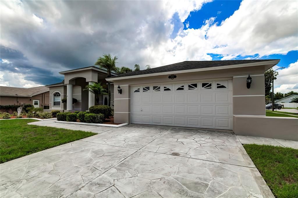 For Sale: $510,000 (3 beds, 2 baths, 2042 Square Feet)