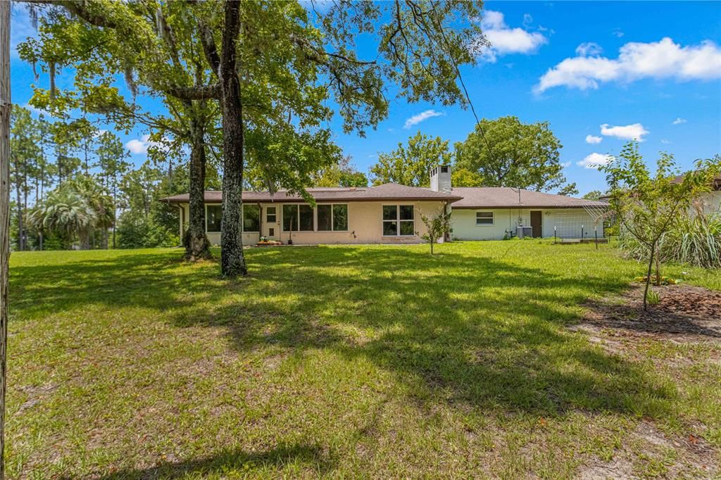 For Sale: $425,000 (3 beds, 2 baths, 2310 Square Feet)