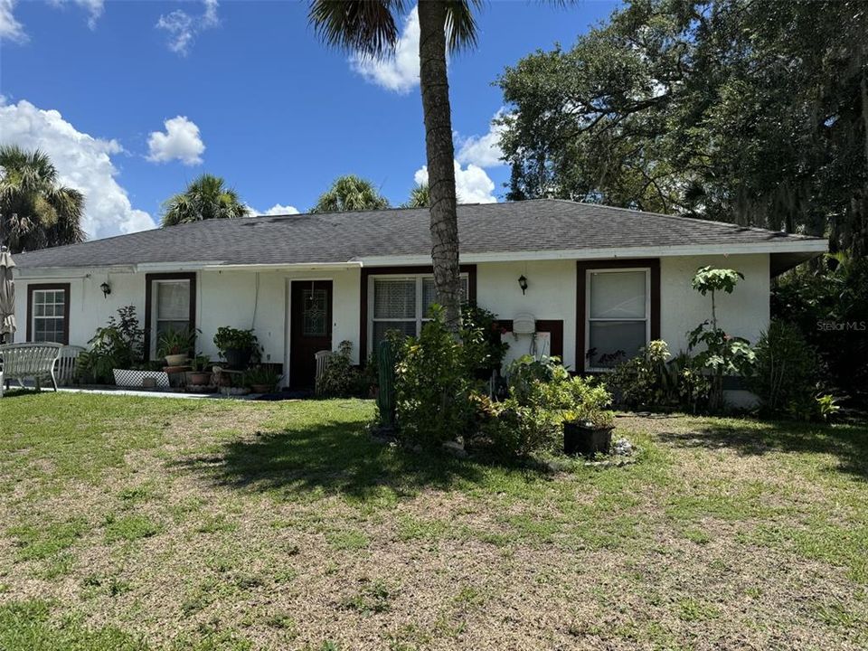 For Sale: $295,000 (3 beds, 2 baths, 1812 Square Feet)