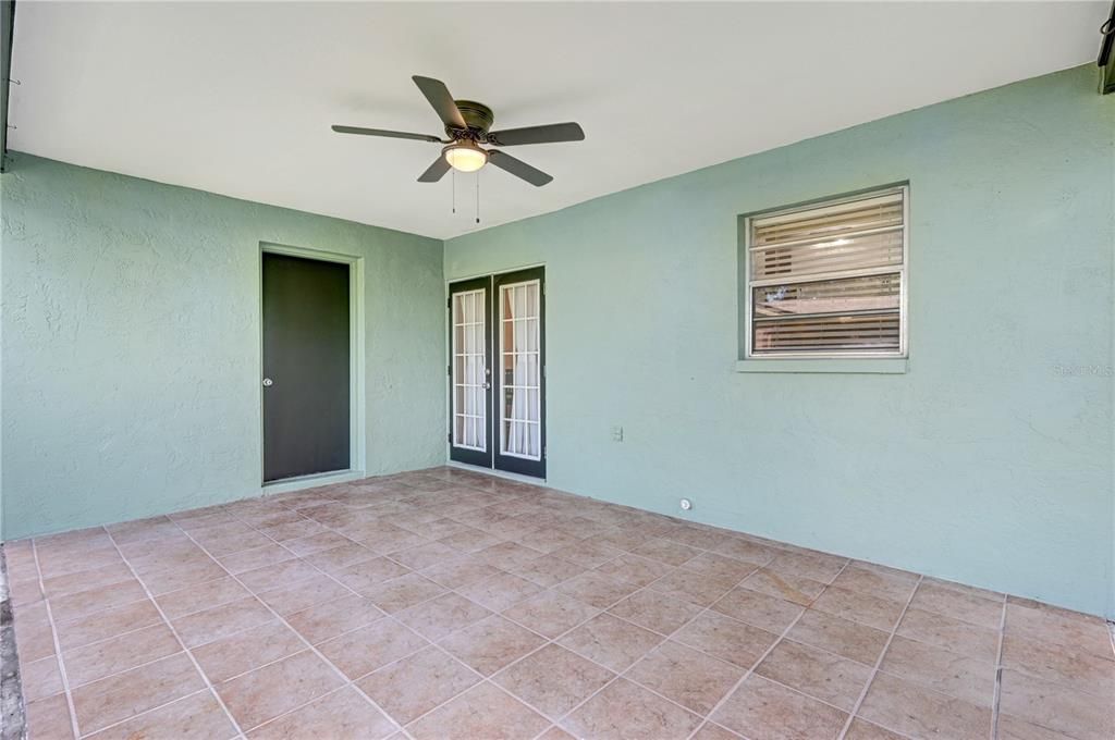 For Sale: $349,900 (3 beds, 2 baths, 1370 Square Feet)