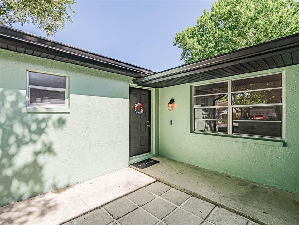 For Sale: $349,900 (3 beds, 2 baths, 1370 Square Feet)