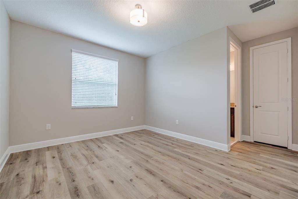 2nd Bedroom w/Ensuite Bathroom