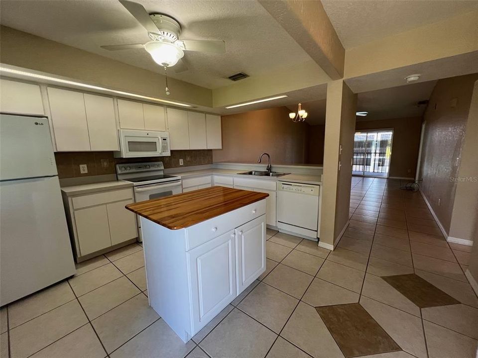 For Rent: $1,550 (2 beds, 2 baths, 1164 Square Feet)
