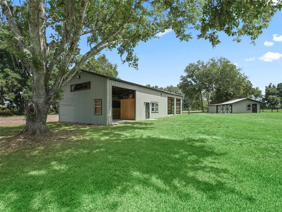 For Sale: $878,000 (3 beds, 2 baths, 1732 Square Feet)