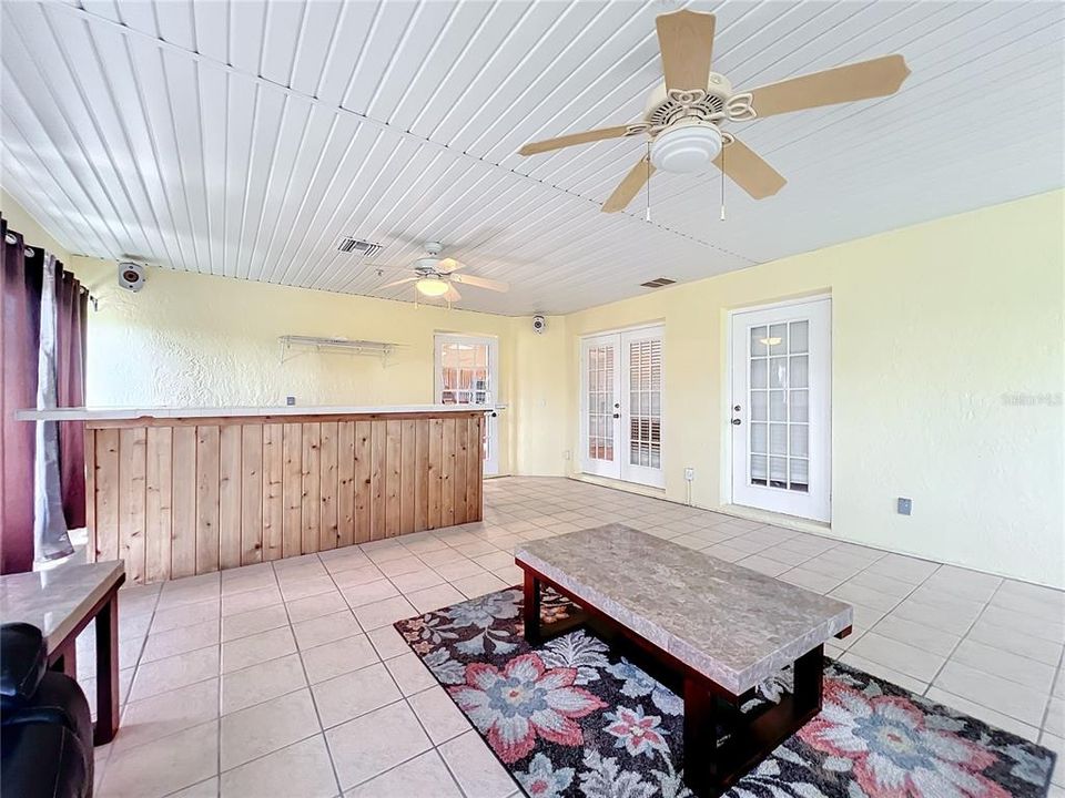 For Sale: $470,000 (4 beds, 2 baths, 2322 Square Feet)