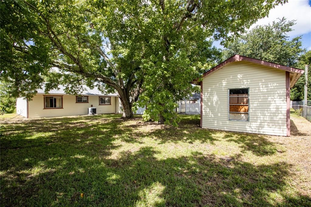 For Sale: $237,000 (3 beds, 2 baths, 1315 Square Feet)