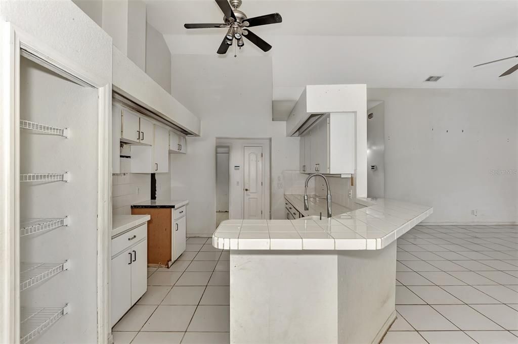 Active With Contract: $339,900 (4 beds, 2 baths, 1916 Square Feet)