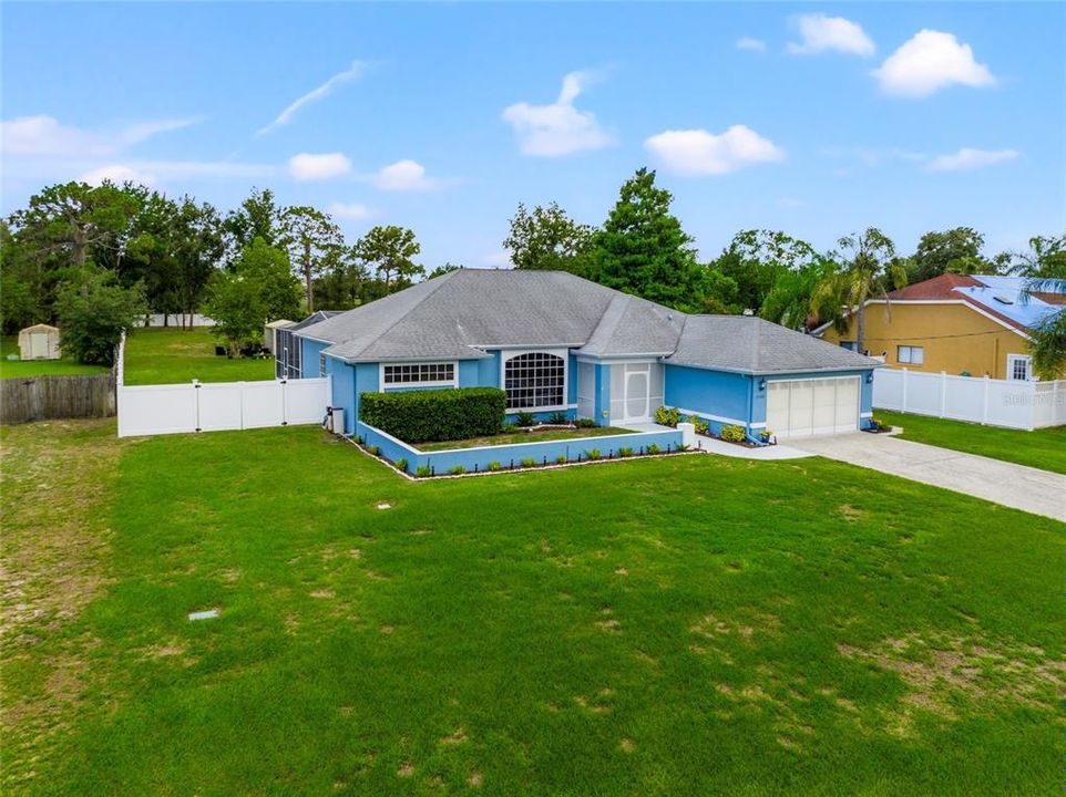 For Sale: $425,000 (3 beds, 2 baths, 1986 Square Feet)