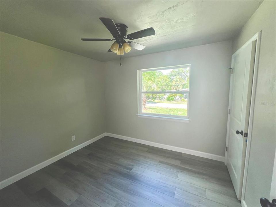 For Sale: $219,900 (3 beds, 1 baths, 912 Square Feet)