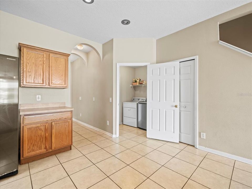 For Sale: $439,500 (5 beds, 3 baths, 2260 Square Feet)