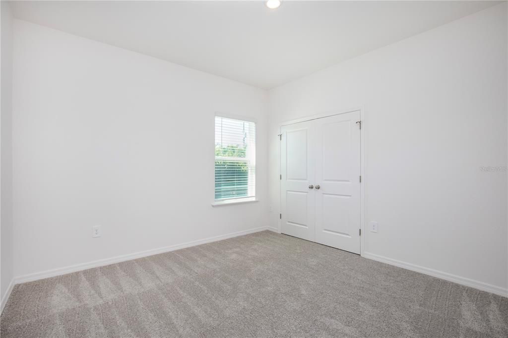 Activo con contrato: $329,900 (3 camas, 2 baños, 2066 Pies cuadrados)