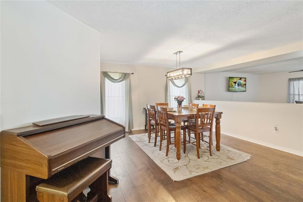 Dining room entrance