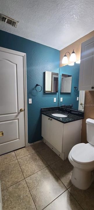 For Rent: $2,000 (2 beds, 2 baths, 1129 Square Feet)