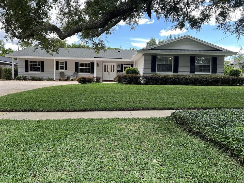 Active With Contract: $679,500 (4 beds, 2 baths, 1946 Square Feet)