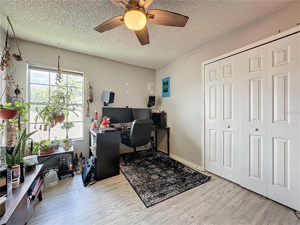 For Sale: $464,900 (4 beds, 2 baths, 1862 Square Feet)