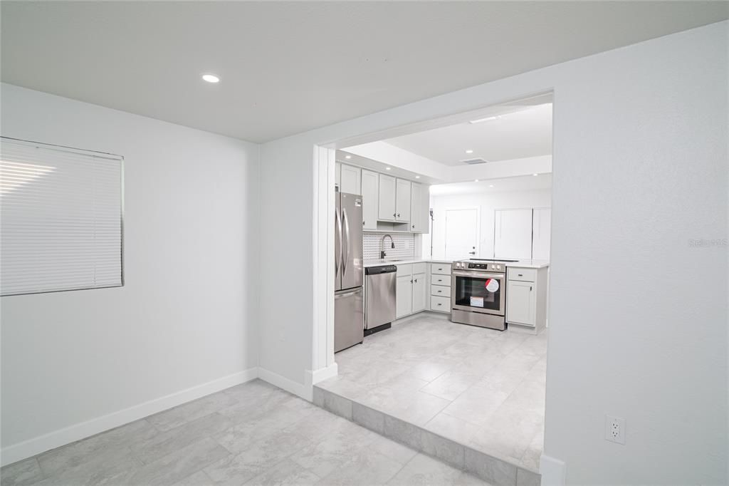For Sale: $359,990 (4 beds, 2 baths, 1761 Square Feet)