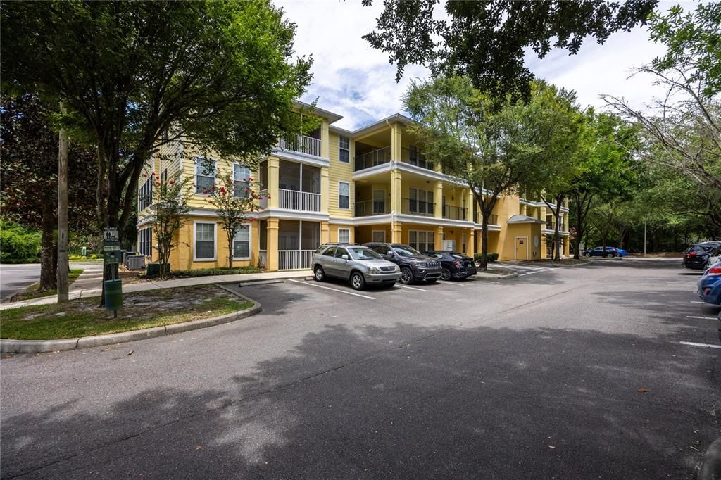 Active With Contract: $269,000 (3 beds, 3 baths, 1463 Square Feet)