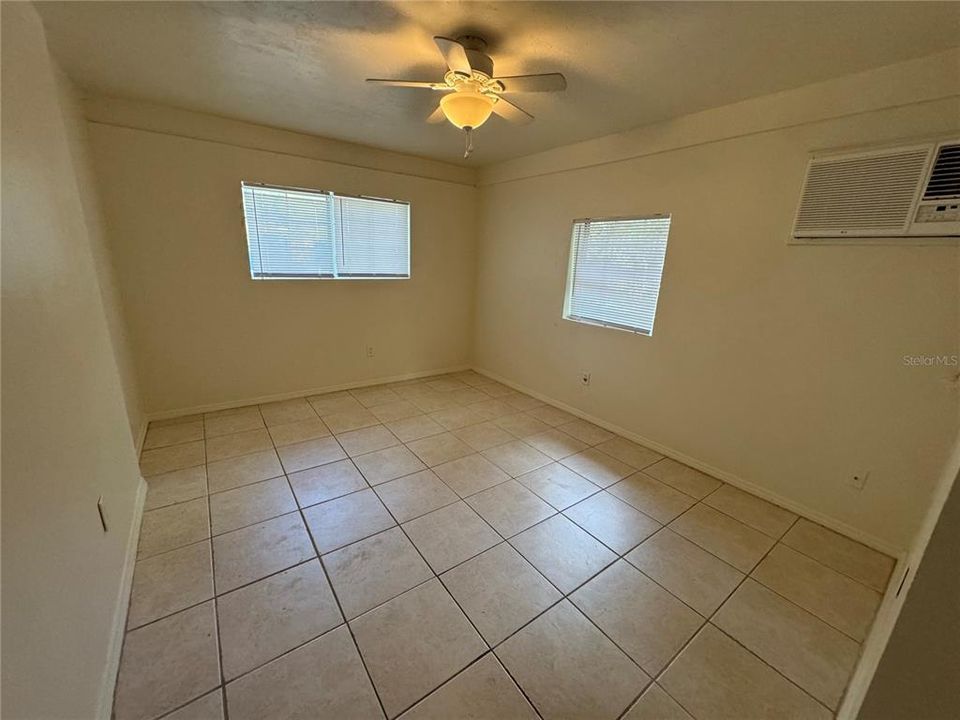 For Rent: $2,200 (4 beds, 3 baths, 1367 Square Feet)