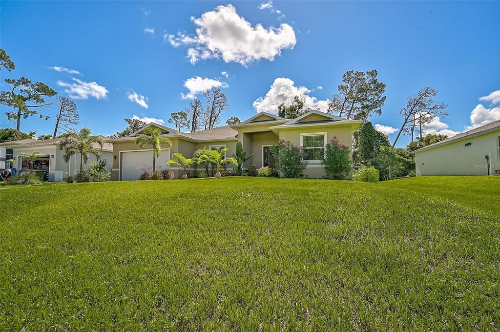 For Sale: $399,000 (3 beds, 2 baths, 1982 Square Feet)