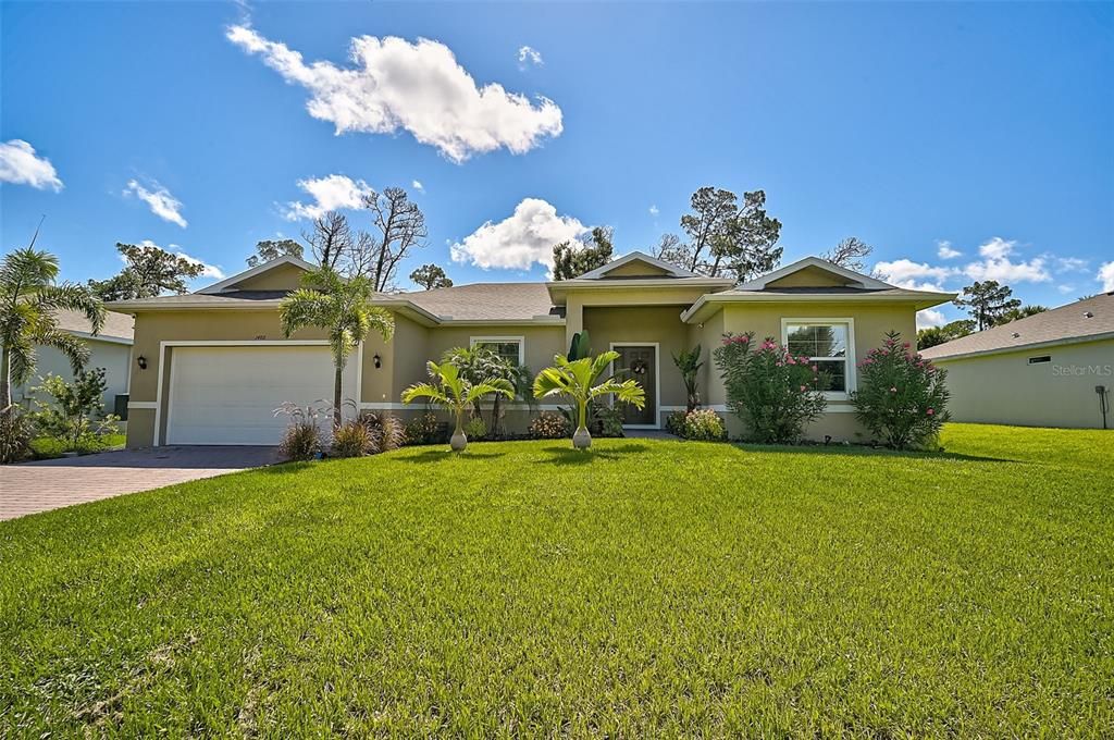 For Sale: $399,000 (3 beds, 2 baths, 1982 Square Feet)