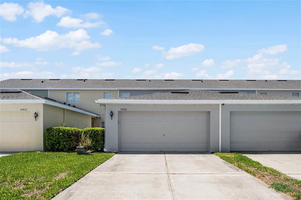 Rear-entry Garage