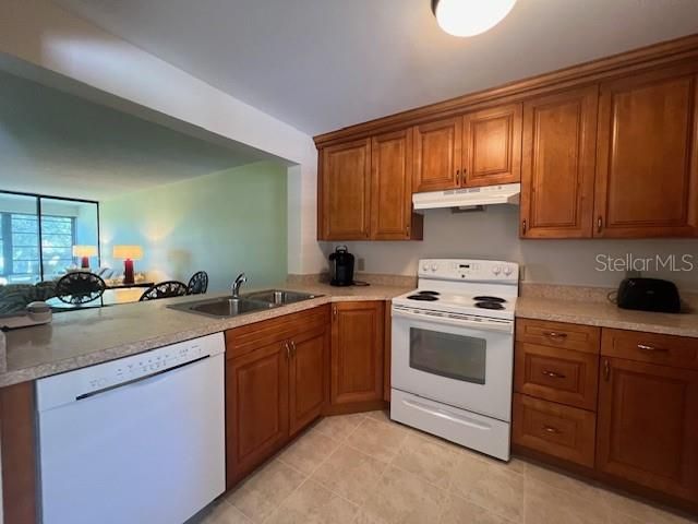 For Sale: $234,000 (2 beds, 2 baths, 1045 Square Feet)