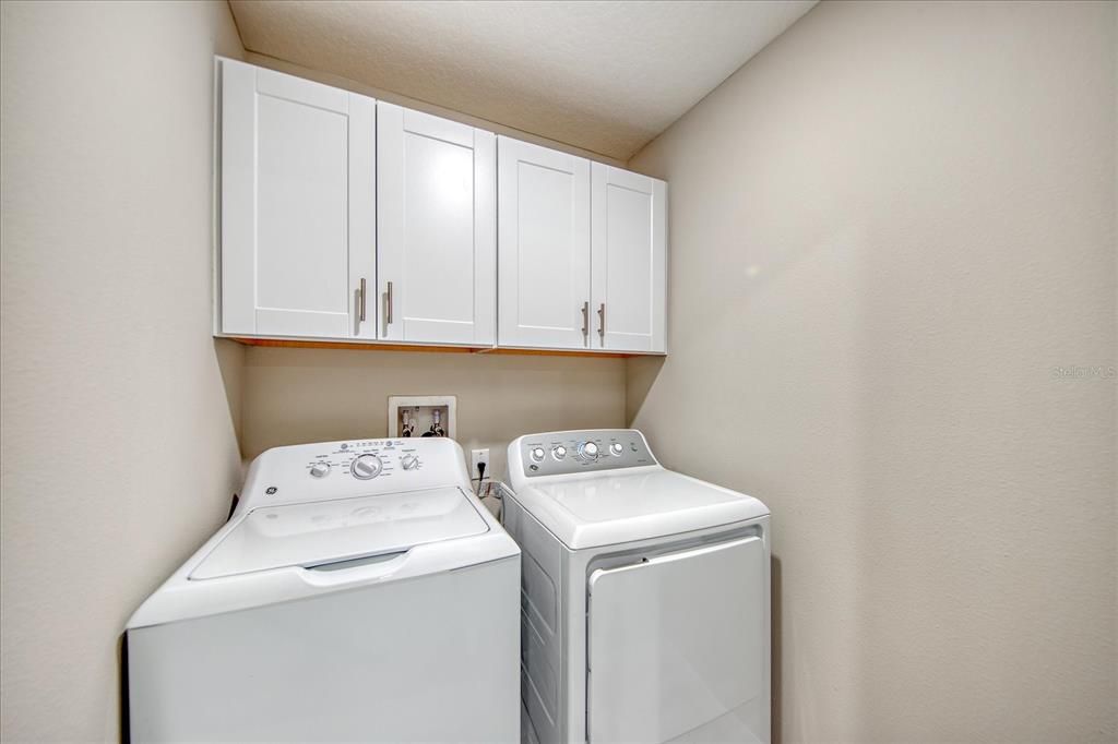 For Sale: $319,900 (2 beds, 2 baths, 1541 Square Feet)