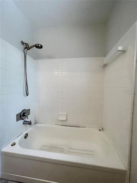 For Rent: $2,900 (3 beds, 2 baths, 1678 Square Feet)