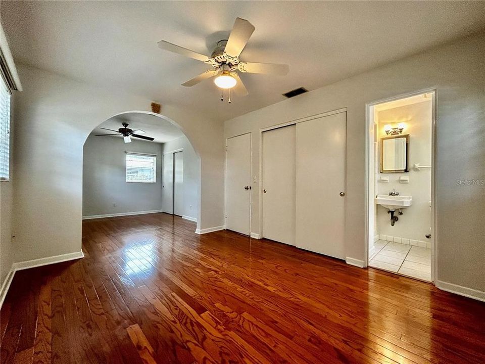 For Rent: $2,900 (3 beds, 2 baths, 1678 Square Feet)