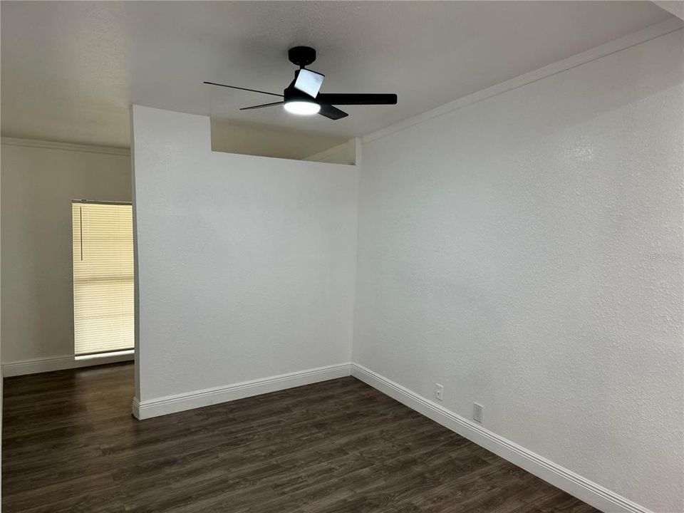 Active With Contract: $320,000 (3 beds, 2 baths, 1161 Square Feet)