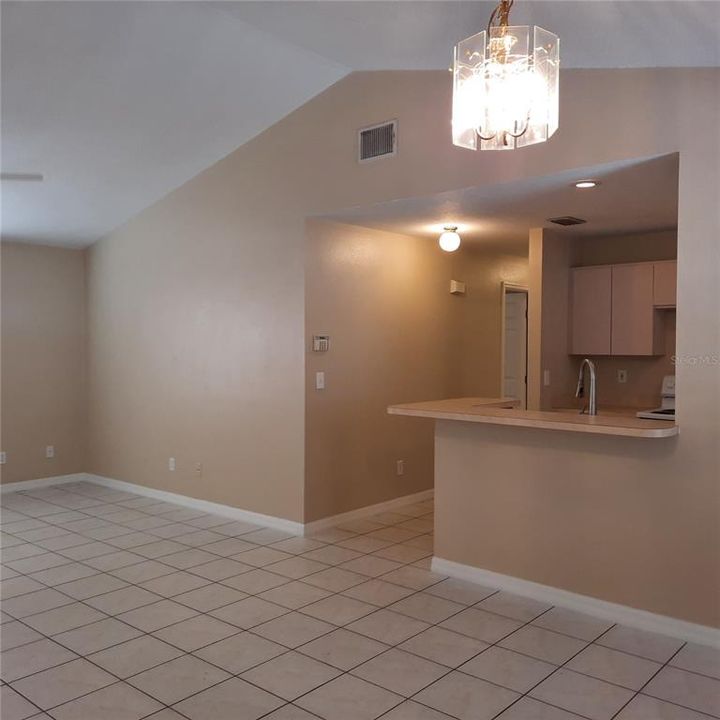 For Rent: $2,295 (3 beds, 2 baths, 1248 Square Feet)