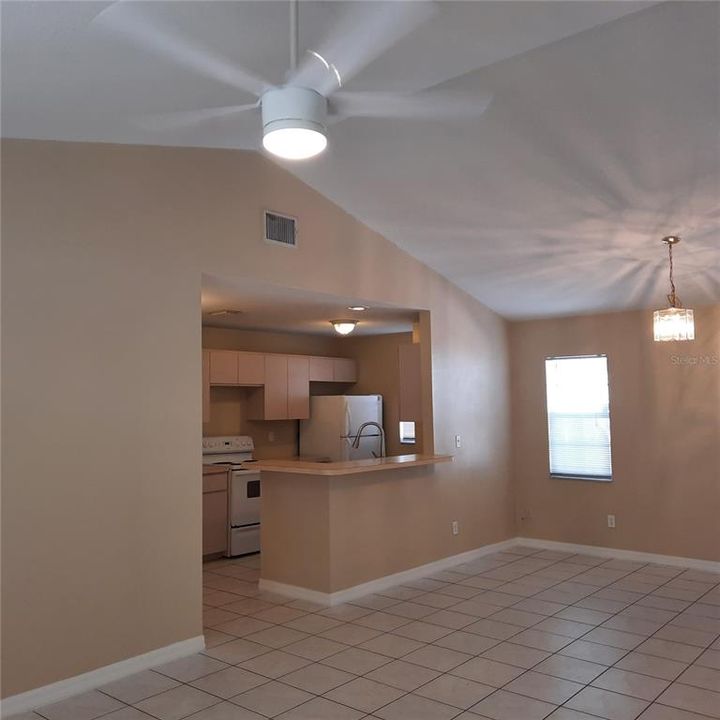 For Rent: $2,295 (3 beds, 2 baths, 1248 Square Feet)