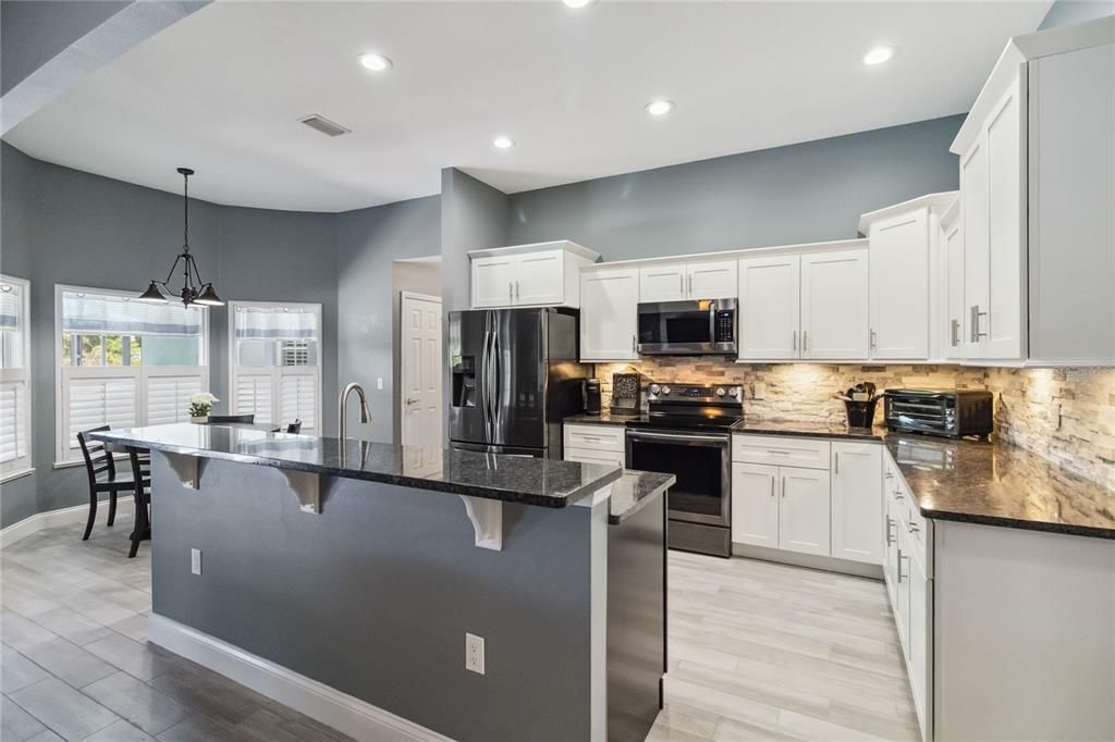 Active With Contract: $620,000 (4 beds, 2 baths, 2212 Square Feet)