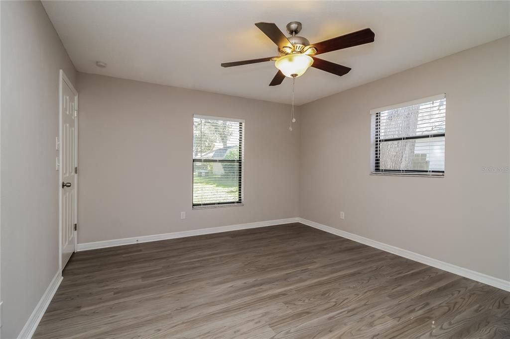 For Rent: $2,315 (3 beds, 2 baths, 1606 Square Feet)