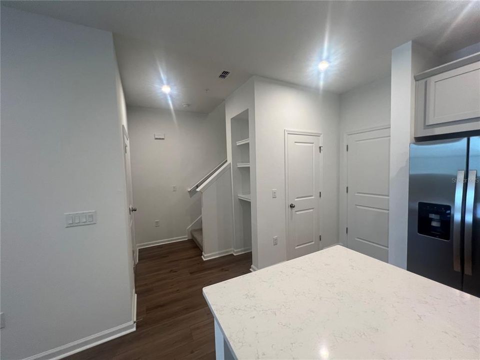 For Rent: $2,675 (3 beds, 2 baths, 1678 Square Feet)