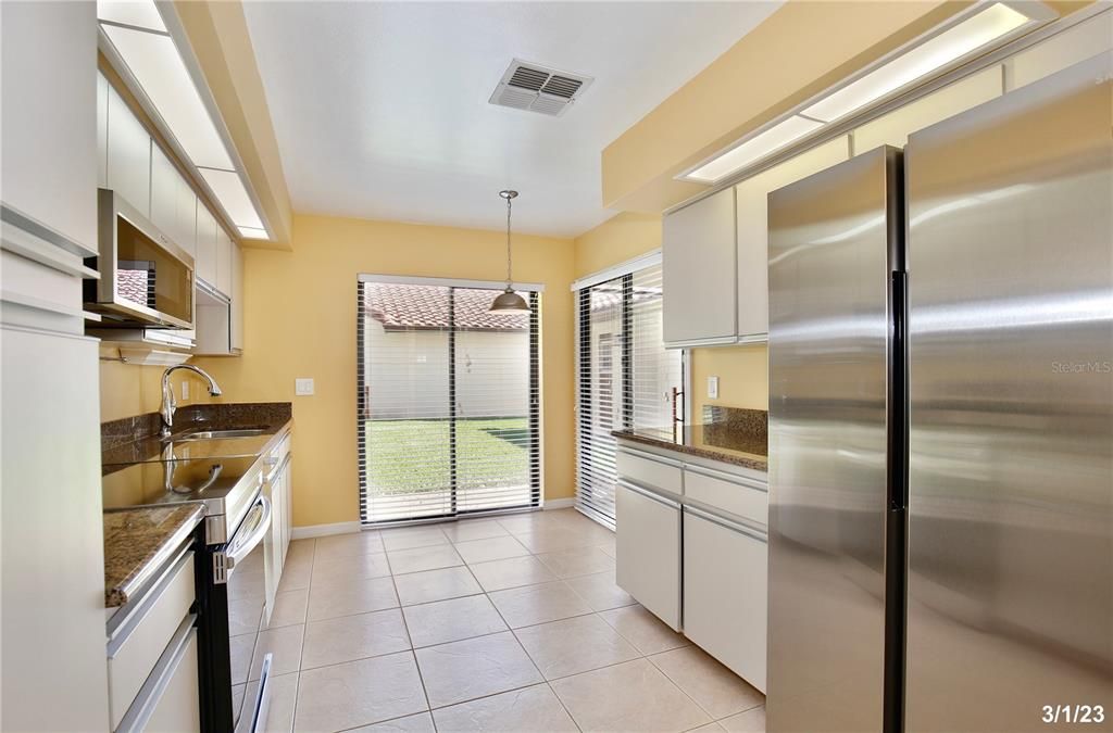 For Rent: $2,595 (2 beds, 2 baths, 1473 Square Feet)