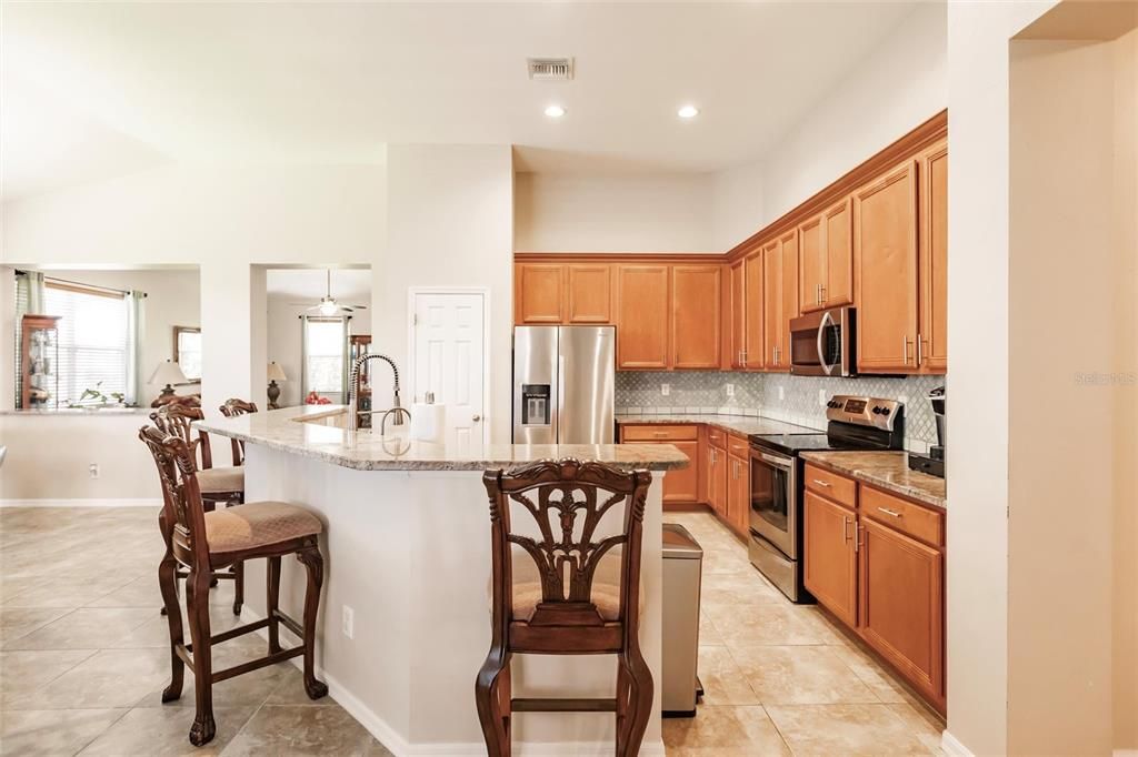 For Sale: $364,900 (3 beds, 2 baths, 2221 Square Feet)