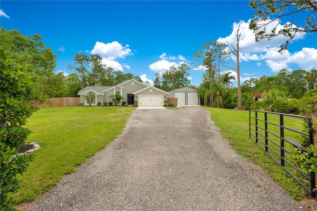 For Sale: $635,000 (3 beds, 3 baths, 1991 Square Feet)