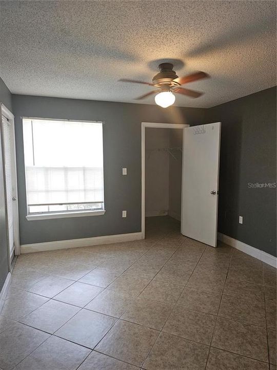 For Rent: $1,250 (1 beds, 1 baths, 660 Square Feet)