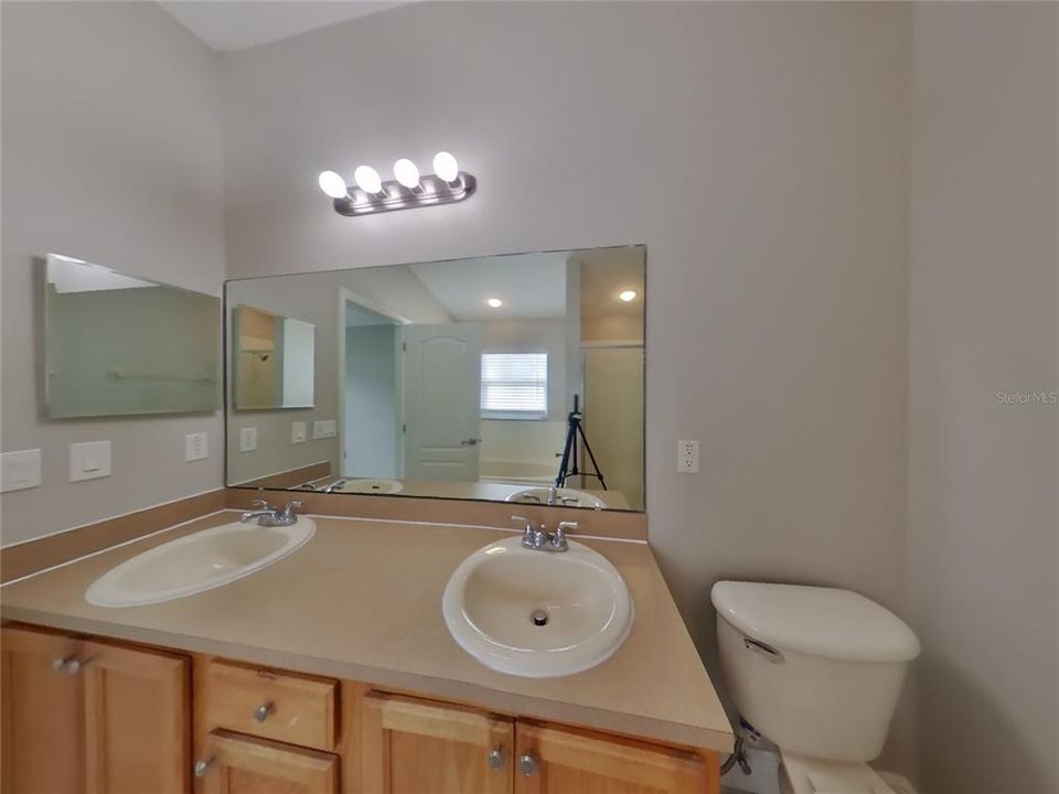 For Rent: $2,329 (3 beds, 2 baths, 1220 Square Feet)