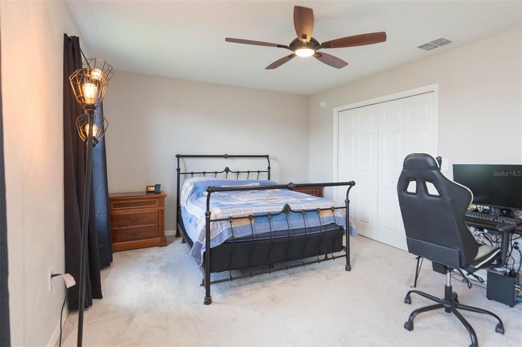 Active With Contract: $319,900 (3 beds, 2 baths, 1917 Square Feet)