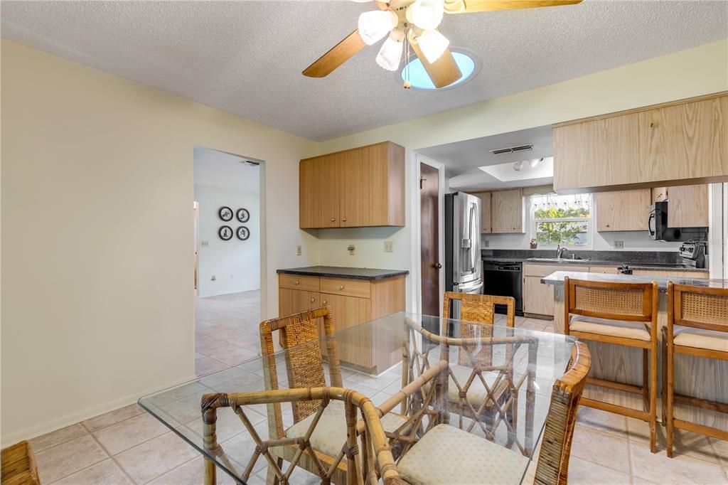 For Sale: $649,000 (2 beds, 2 baths, 1500 Square Feet)