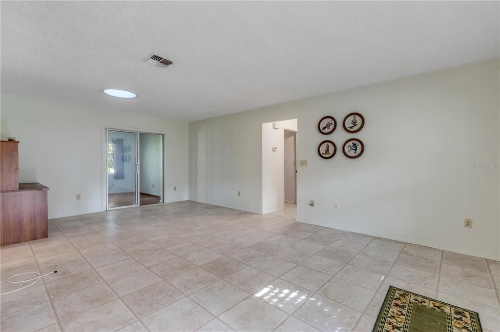 For Sale: $649,000 (2 beds, 2 baths, 1500 Square Feet)